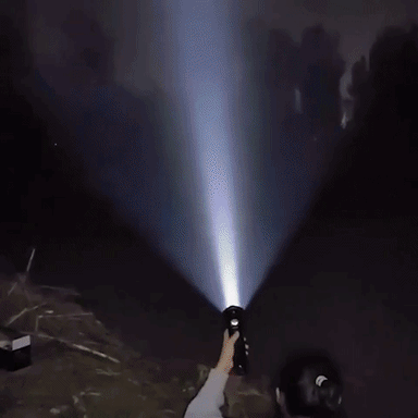 LINTERNA LED RECARGABLE ZOOM POTENTE